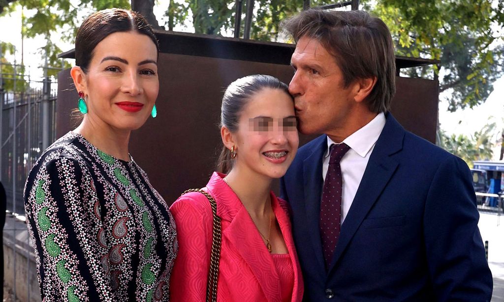 Manuel Díaz 'El Cordobés' con su esposa y su hija pequeña