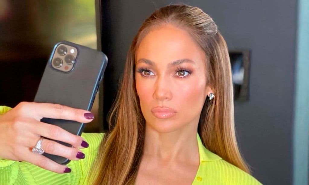 Jennifer Lopez se hace viral por culpa de un descuido usando el 'filtro belleza'