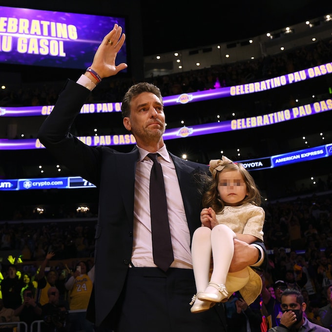 Con su familia y el recuerdo de Kobe Bryant, las lágrimas de Pau Gasol al hacer historia en Los Angeles Lakers