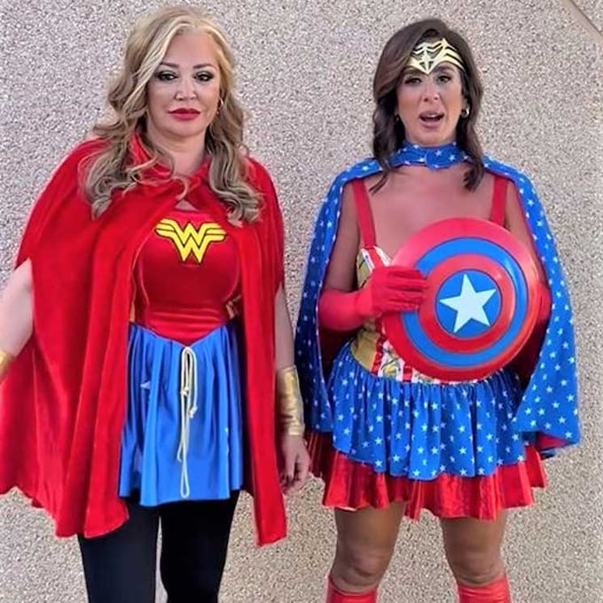 Belén Esteban y Anabel Pantoja, dos amigas superheroínas en los carnavales de Maspalomas