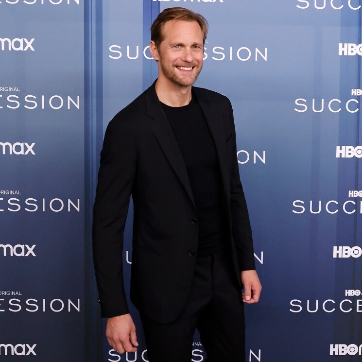 El actor de 'Succesion', Alexander Skarsgård, habla de su reciente paternidad a los 46 años