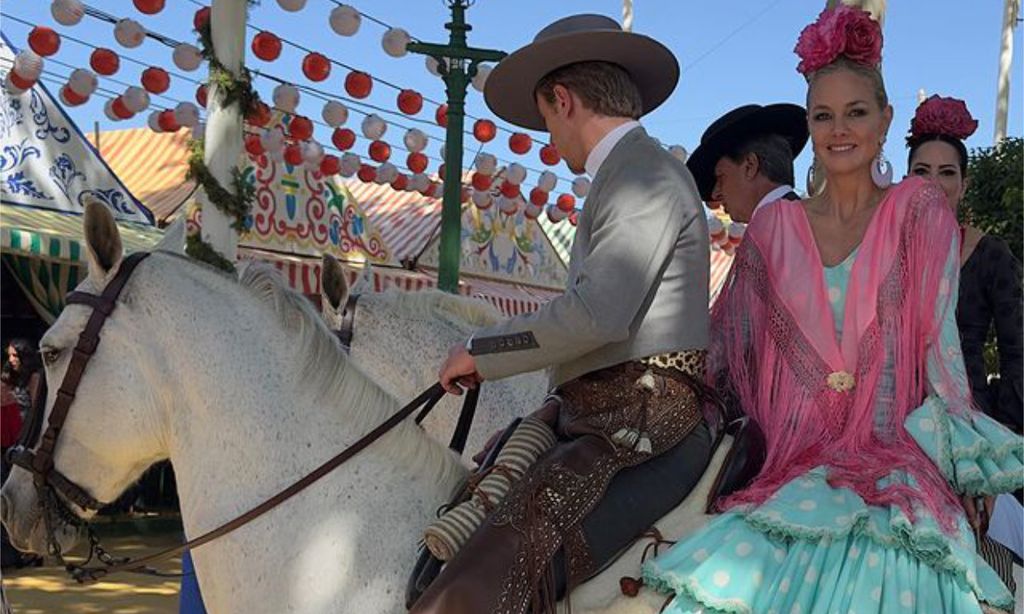 Genoveva Casanova en la feria de abril