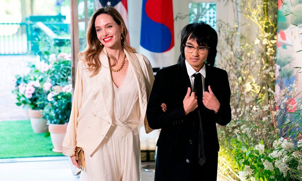 Angelina Jolie y su hijo Maddox en la Casa Blanca