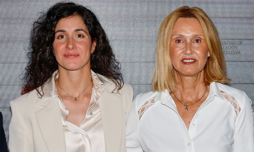 Mery Perelló reaparece arropada por su suegra tras el fallecimiento de su padre