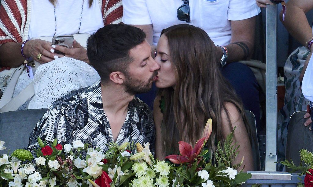 El apasionado beso de David Broncano y Silvia Alonso que ha causado sensación en el Madrid Mutua Open