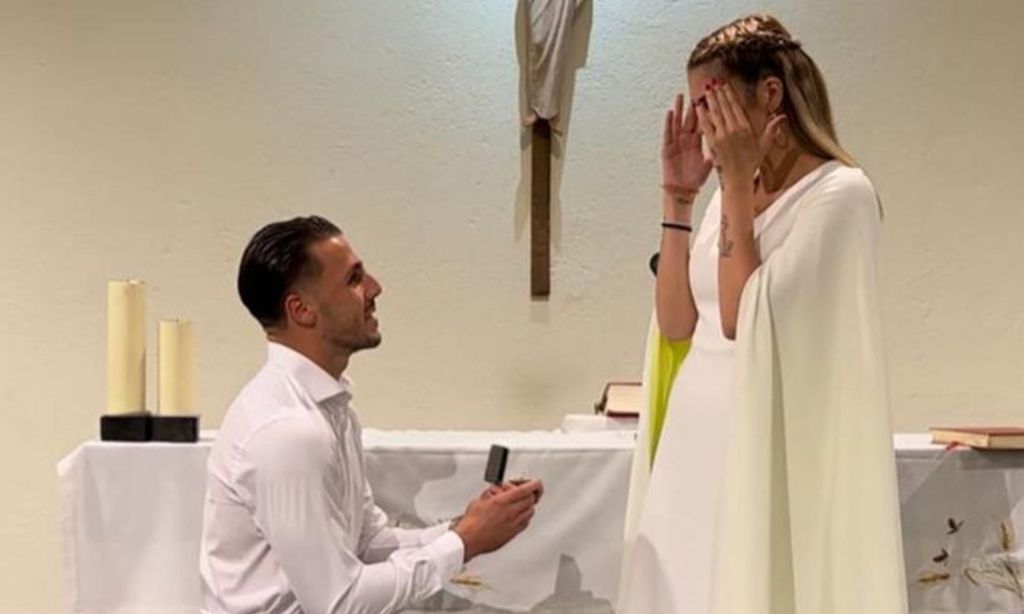 En pleno bautizo de su hija y de rodillas: la romántica petición de mano a Ingrid, la hija de Fernando Sanz