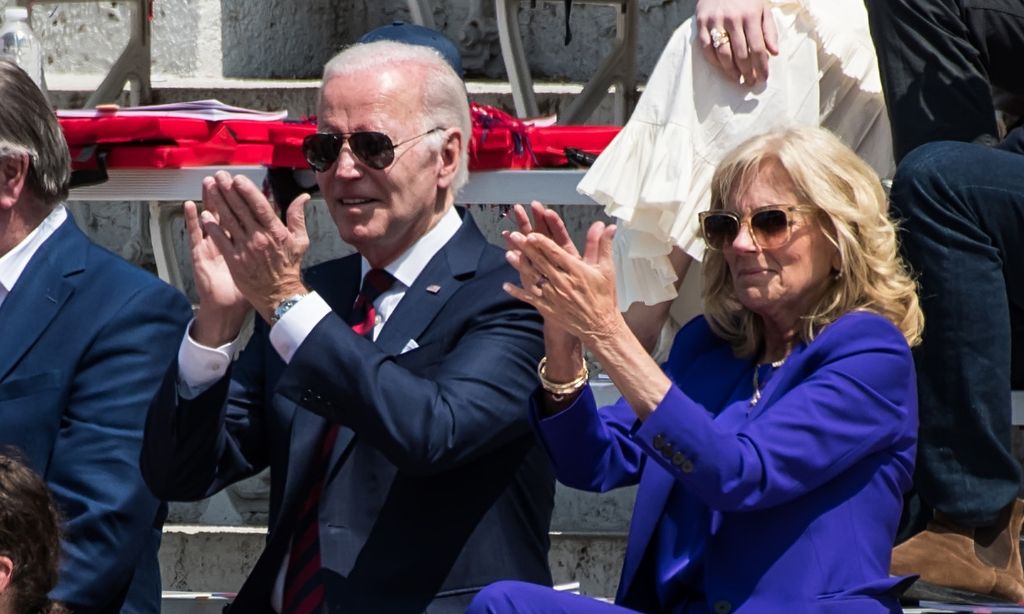 Joe y Jill Biden, los abuelos más orgullosos en la graduación de su nieta Maisy