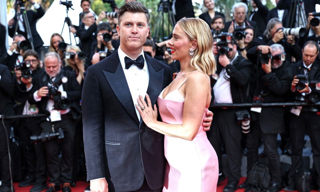 Scarlett Johansson y Colin Jost en Cannes