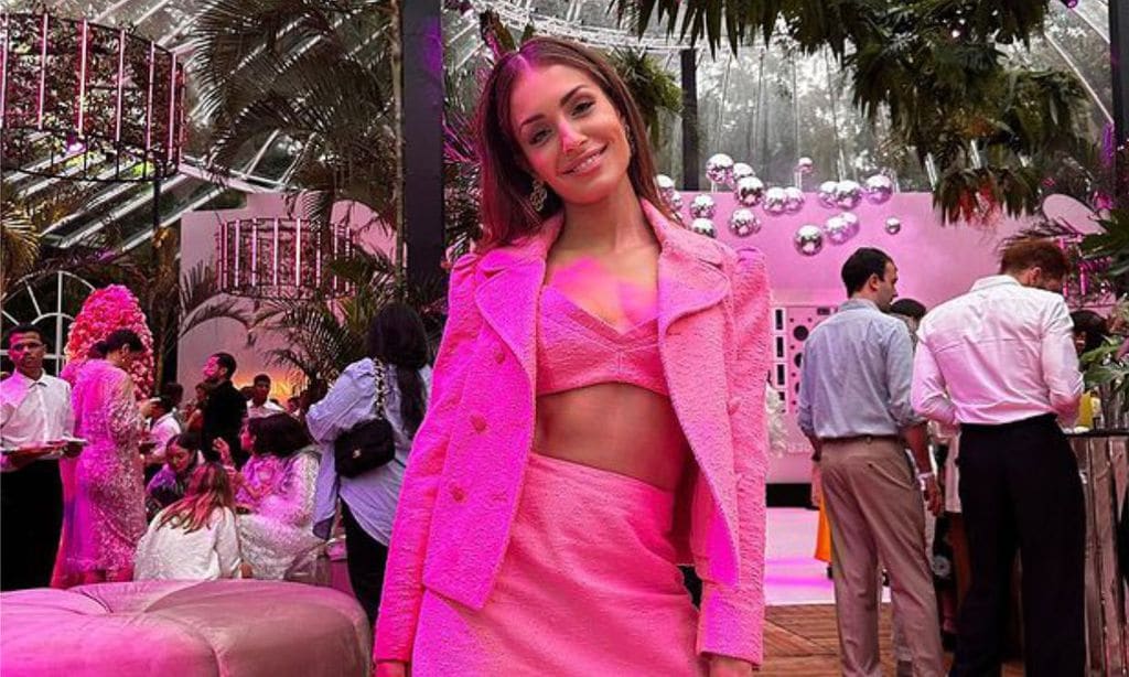 Hiba Abouk recupera la sonrisa bailando en Río de Janeiro mientras Achraf Hakimi se rodea de 'influencers' en una fiesta