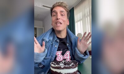 El hilarante vídeo de Xuso Jones para celebrar su 34 cumpleaños en el que casi se ahoga