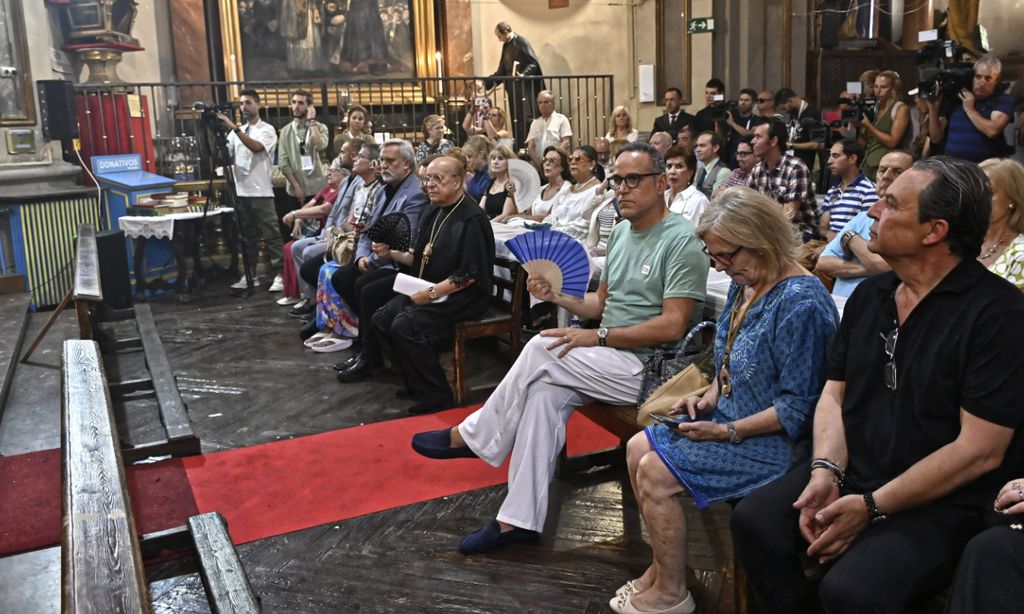 Así ha sido el último adiós a Carmen Sevilla en un emotivo funeral organizado por Rappel