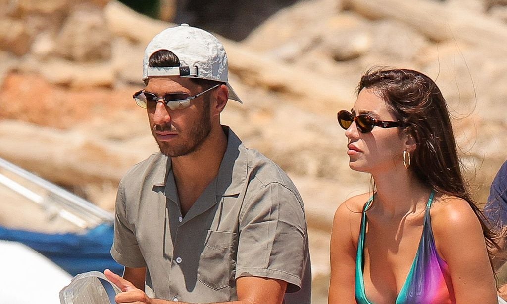 Las imágenes de Marco Asensio y Sandra Garal en su luna de miel en Ibiza