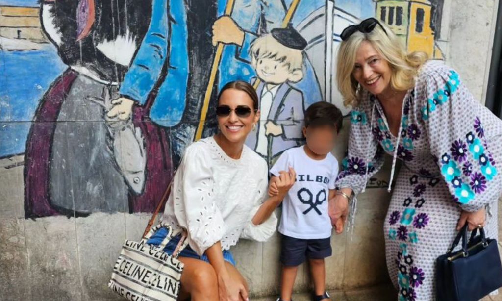 Paula Echevarría con sus dos hijos y su madre: tres generaciones unidas en sus 'vacaciones en casa'