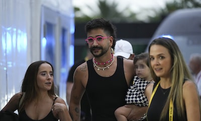 Camilo, acompañado de su mujer Evaluna y la pequeña Índigo, pone la nota musical a la presentación de Messi en Miami