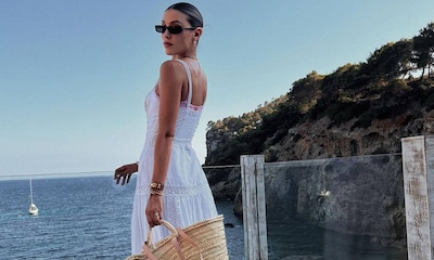 Michelle Salas disfruta al máximo de su verano en las aguas de Ibiza