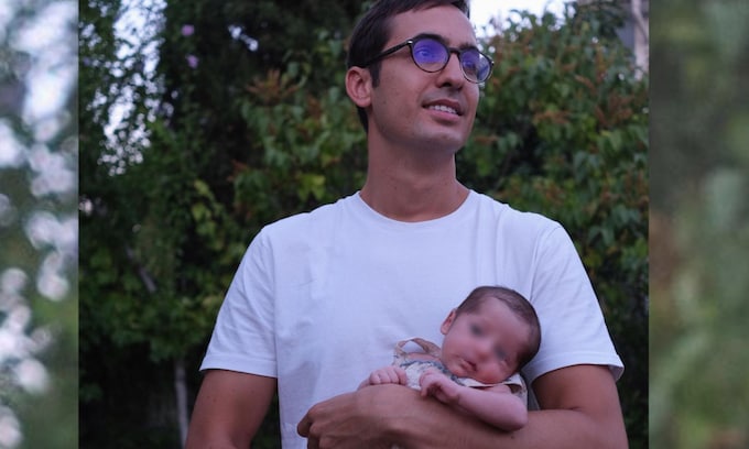 Lorenzo Díaz García Campoy y su bebé