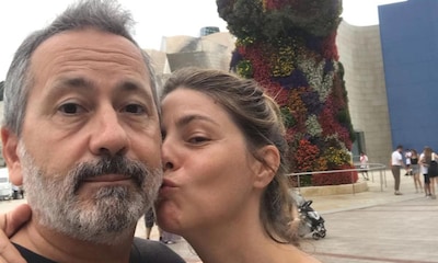 Manuela Velasco comparte una inusual foto de su novio con el que lleva 20 años de discreta relación