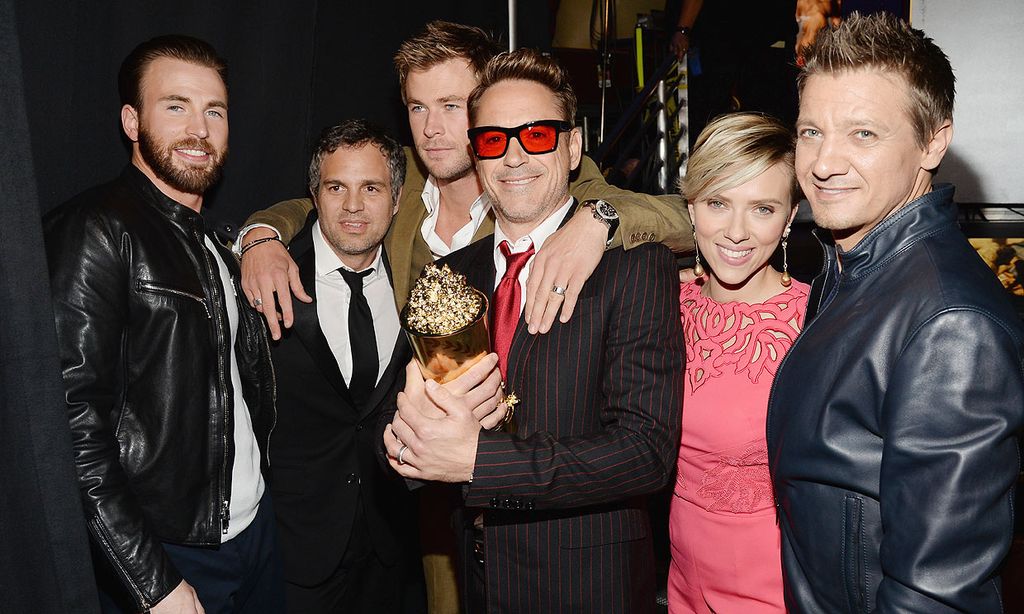 La boda sorpresa de Chris Evans ('Capitán América') rodeado de sus amigos superhéroes