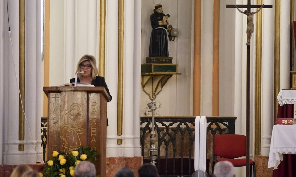 Escuchamos los emocionantes discursos de Terelu y su sobrina, Carmen, en la misa funeral por María Teresa Campos