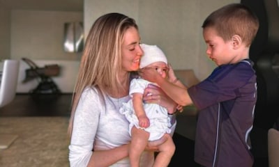 Alice Campello comparte el tierno momento de su hijo Leonardo enseñando a gatear a la pequeña Bella de 8 meses
