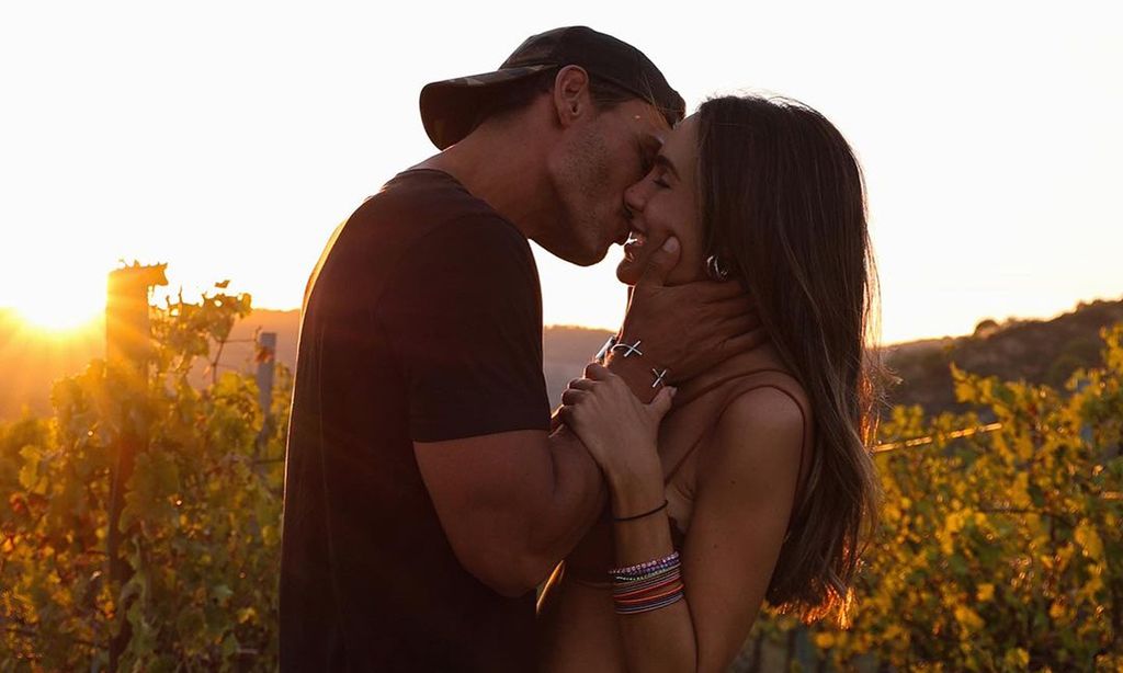 El espectacular beso de Rocío Osorno y Javier Lorenzana que confirma su relación