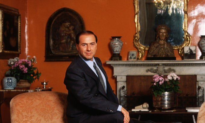 Silvio Berlusconi en una de sus mansiones