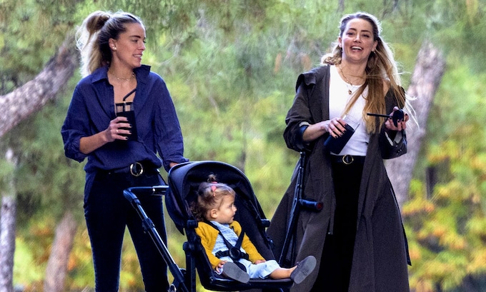 Amber Heard, con su hermana y su hija
