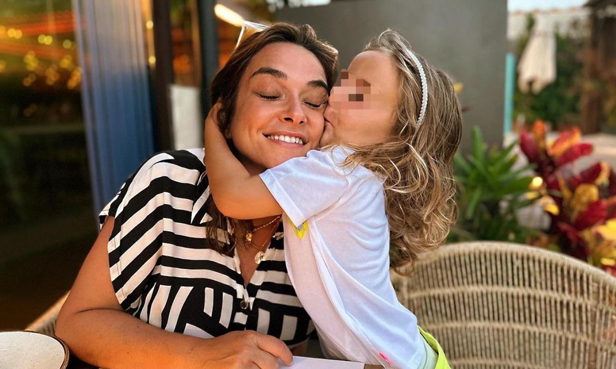 El susto de Toñi Moreno tras el pequeño accidente que ha sufrido su hija Lola, de 3 años