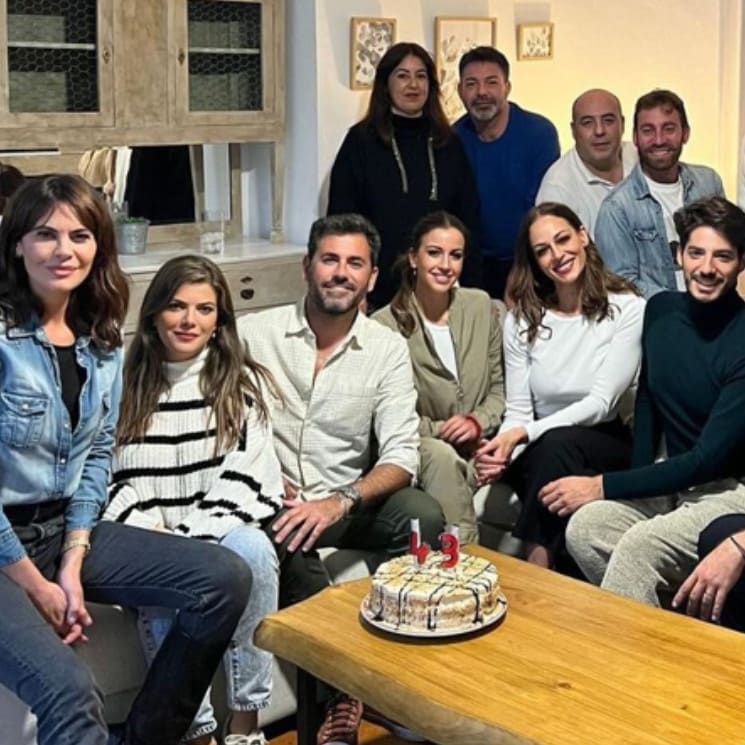 ¿Quiénes son los amigos de Eva González con los que ha celebrado su 43 cumpleaños en Córdoba?