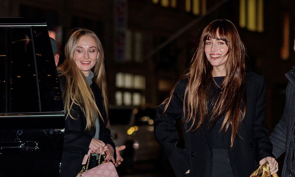 De Taylor Swift a Dakota Johnson, estas son las amigas en las que Sophie Turner se está apoyando tras su separación