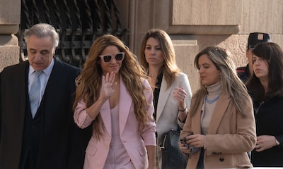 Las imágenes de Shakira respondiendo al juez tras llegar un acuerdo para evitar el proceso penal por presunto fraude fiscal