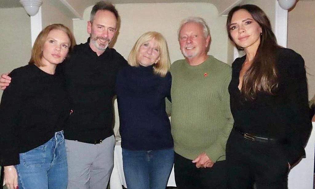 La última celebración que ha reunido a la familia de Victoria Beckham: estos son sus padres, hermanos y sobrinos