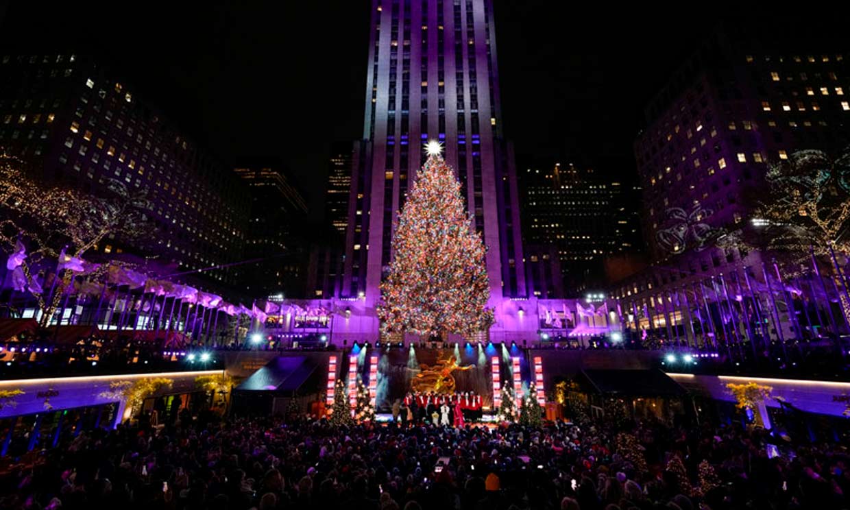 Nueva York inaugura la Navidad con el clásico encendido del árbol de Rockefeller Center