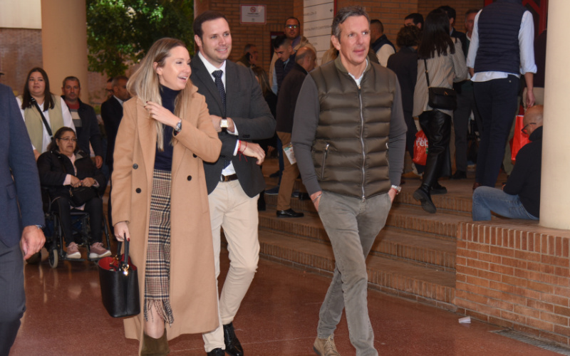 Joaquín Prat y su novia