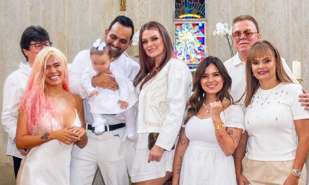 La familia de Karol G, el gran apoyo de la cantante: del amor por su sobrina a la labor de mánager de su padre