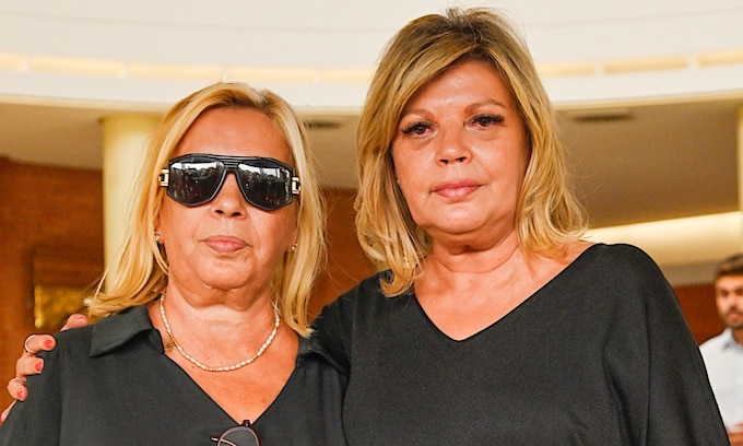 Carmen Borrego  y Terelu Campos en el funeral de su madre