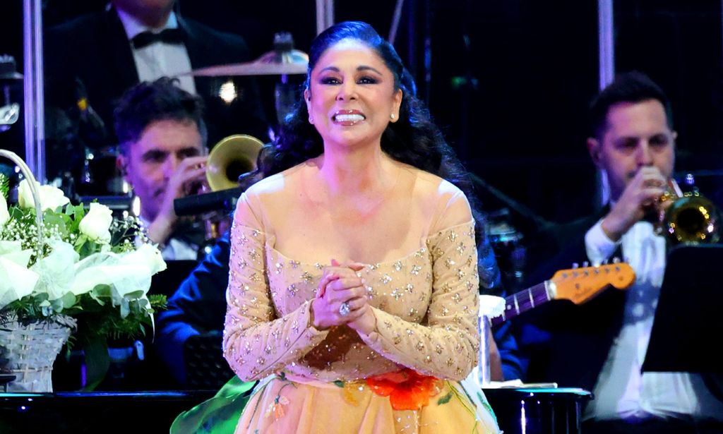 Isabel Pantoja despide el año a lo grande en su concierto de Barcelona