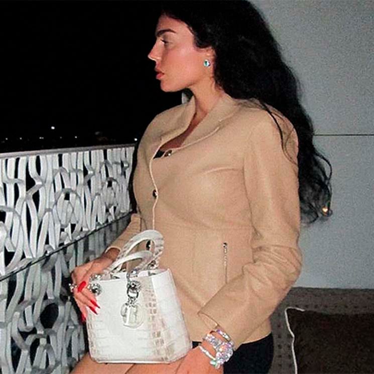 La última imagen de Georgina luciendo joyas y bolso de lujo que en total suman más de 4 millones de euros