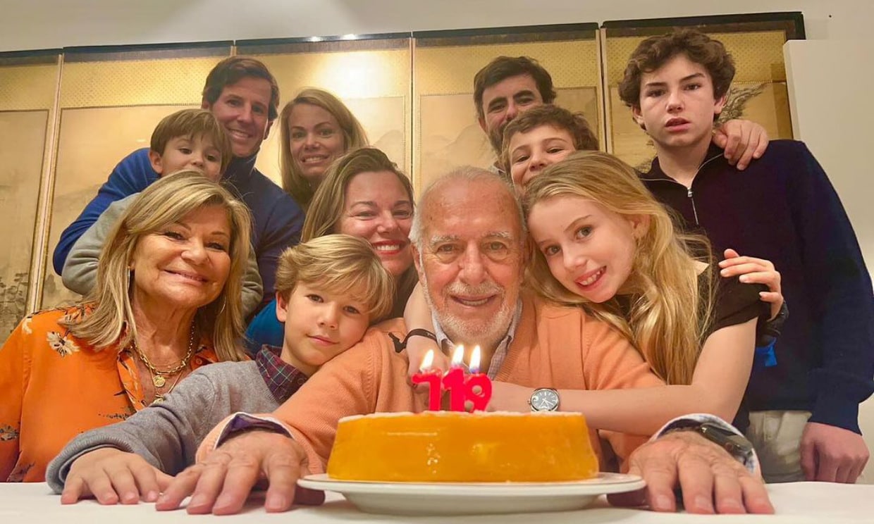 Quién es quién en la familia de Cari Lapique y Carlos Goyanes, que acaba de cumplir 79 cumpleaños