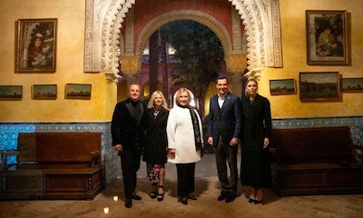 Todos los detalles de la fiesta privada que Eugenia Martínez de Irujo le ha organizado a Hillary Clinton en el Palacio de Dueñas