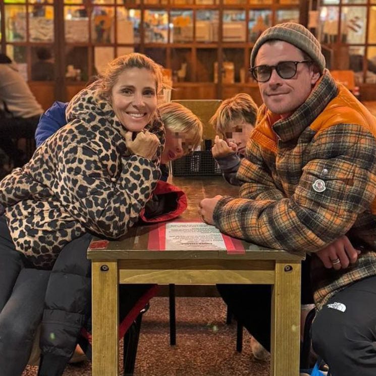 Las imágenes del viaje familiar de Elsa Pataky y Chris Hemsworth a Japón, rodeados de nieve ¡y con un fan de Thor!