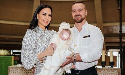 Vania Millán y Julián Bayón bautizan a su hija con un trajecito y zapatos de gran valor para la familia