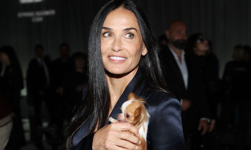 Las divertidas imágenes de Demi Moore y su perro Pilaf