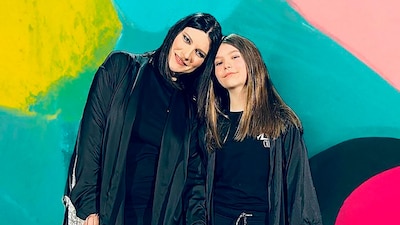 La hija de Laura Pausini, una 'miniyó' de la diva italiana con 11 años