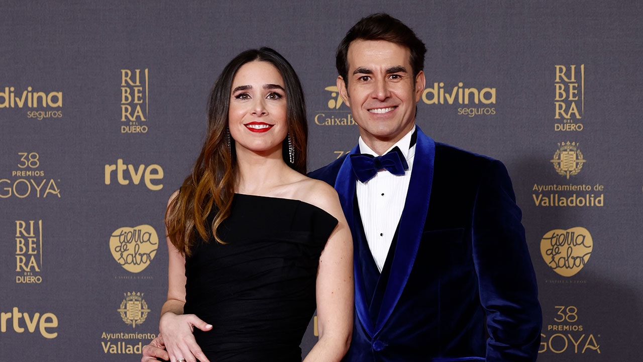 El amor triunfa en la alfombra roja de los Premios Goya