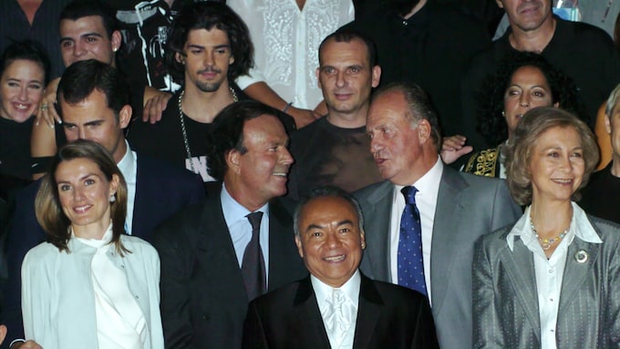 Miguel Ángel Muñoz, con Julio Iglesias y la Familia Real hace 20 años