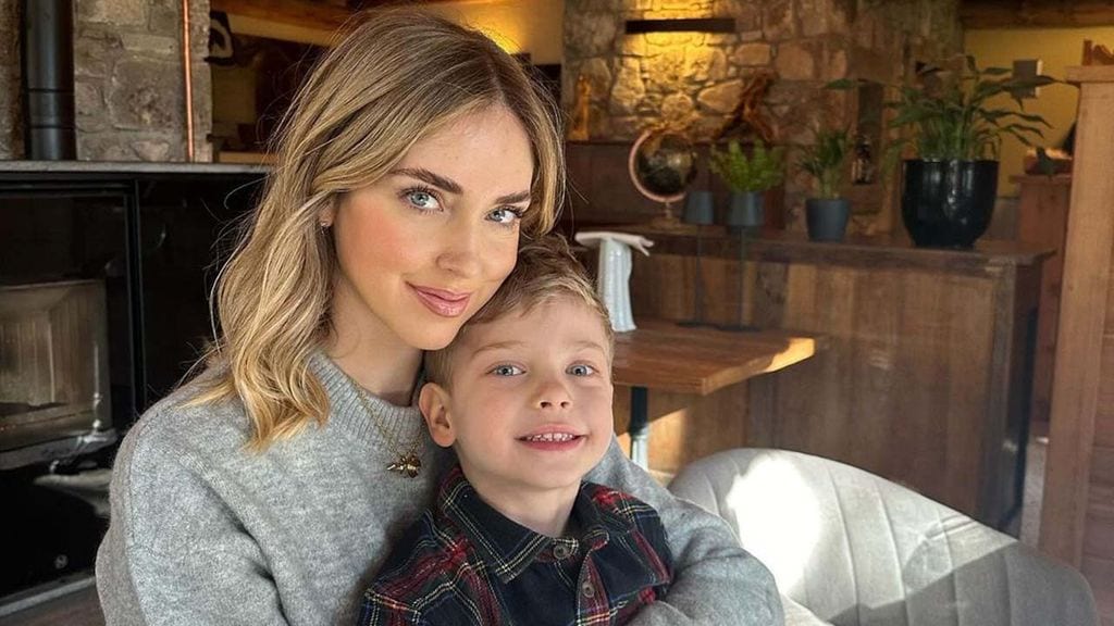 Chiara Ferragni se refugia en su familia en medio de la tormenta profesional