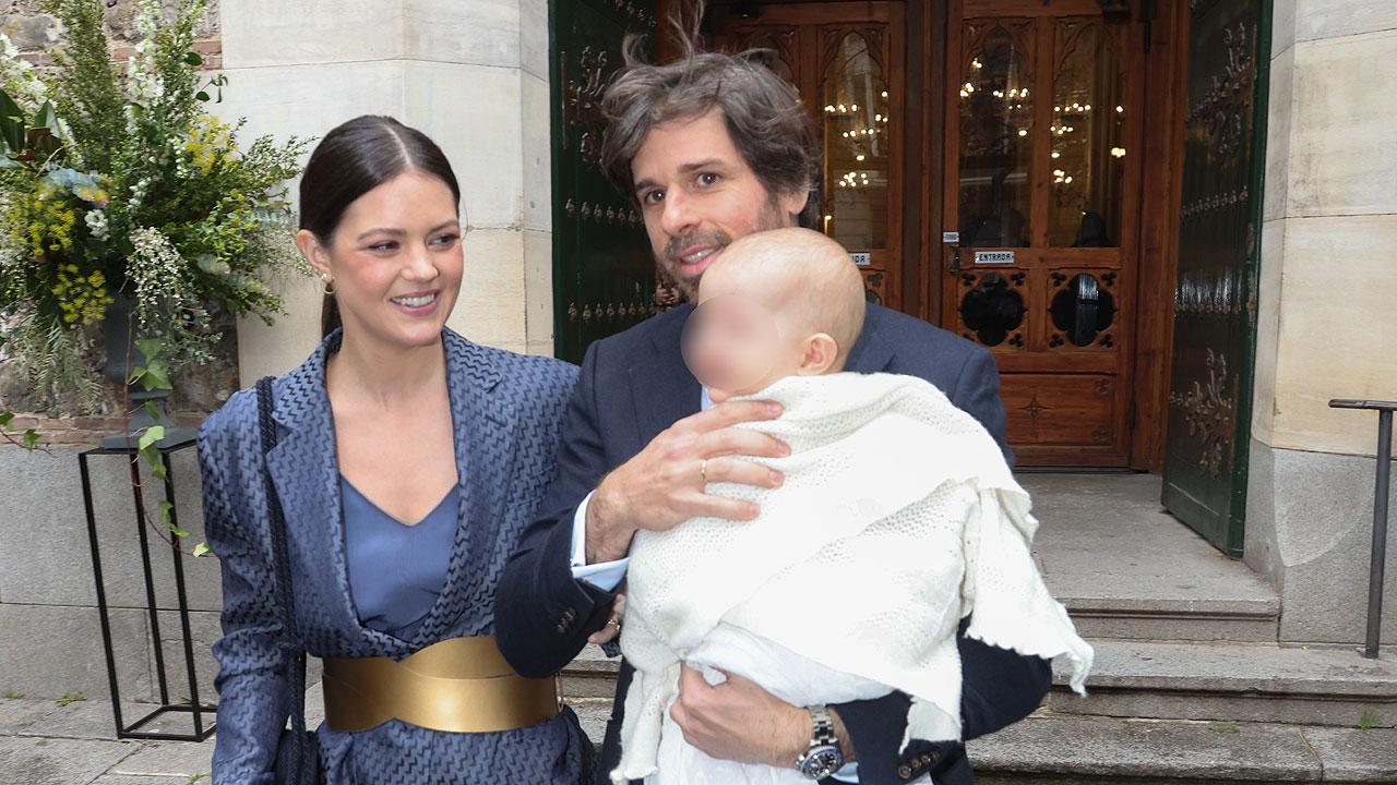 Isabelle Junot y Álvaro Falcó bautizan a su hija Philippa rodeados de familiares y amigos