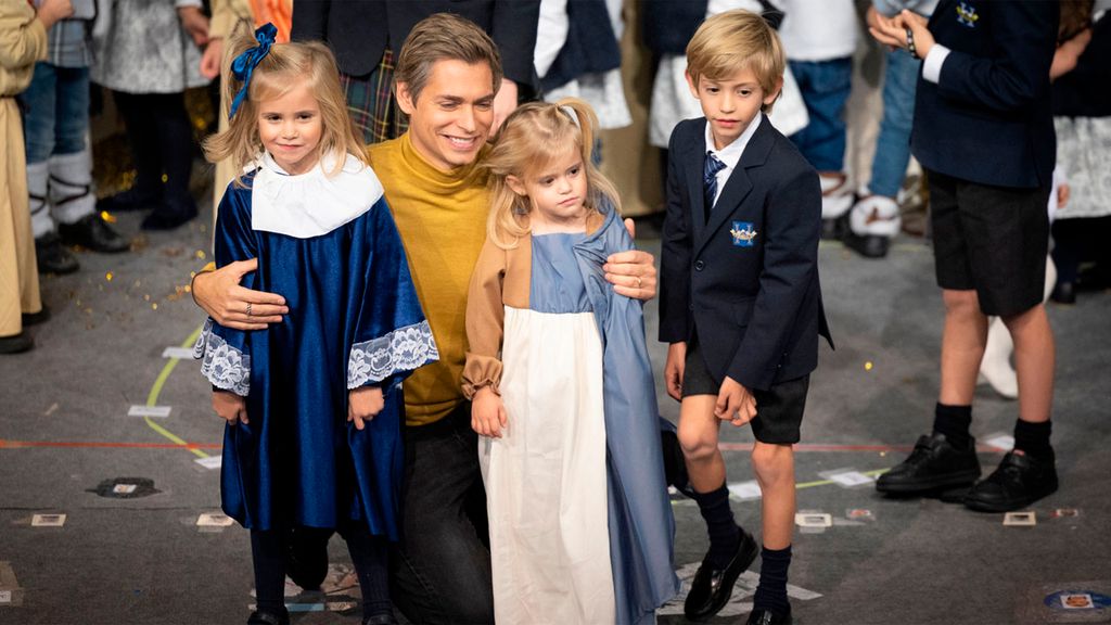 Los hijos pequeños de Carlos Baute sorprenden a su padre en su 50 cumpleaños