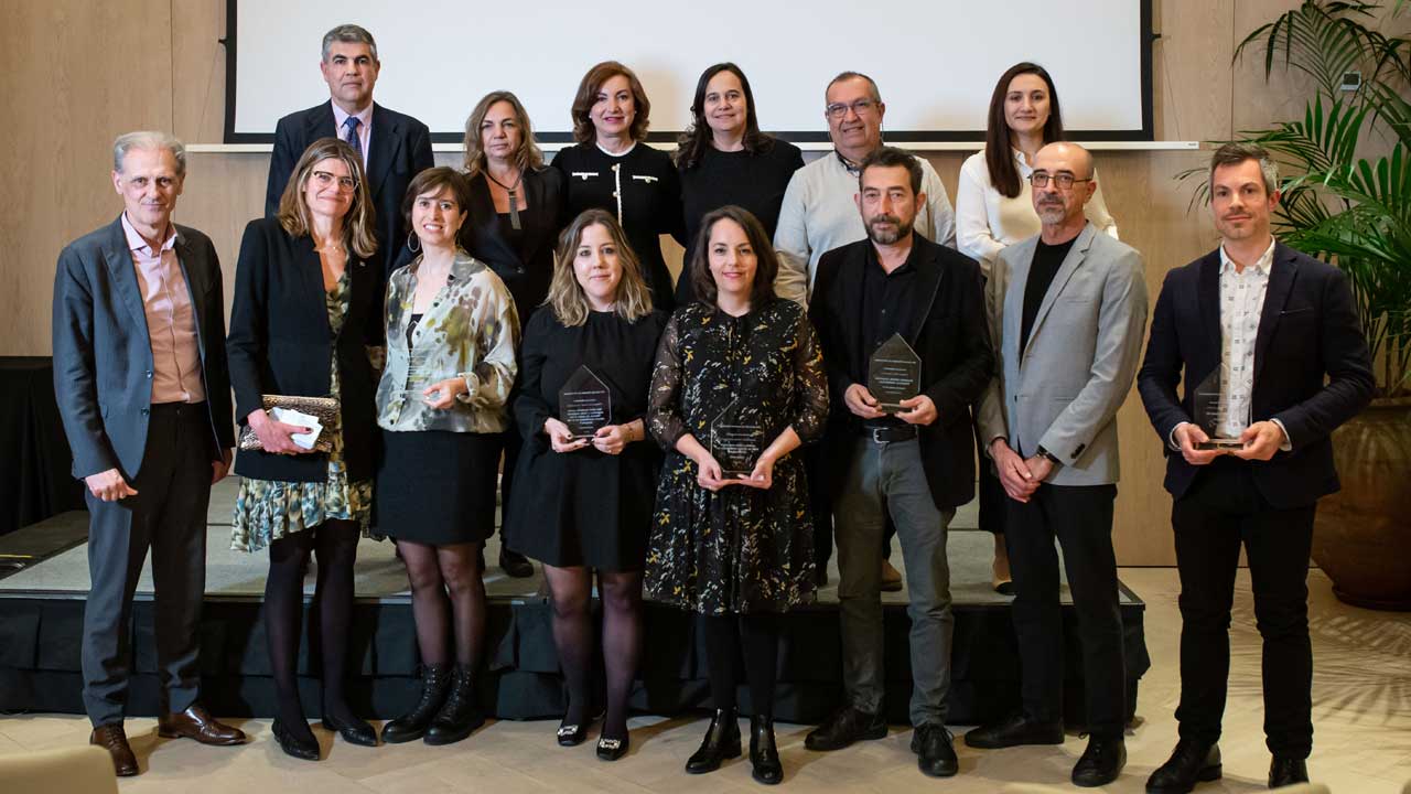 Premiados y miembros del jurado de la XIV edición de los Premios de Periodismo de la Fundación Grünenthal 